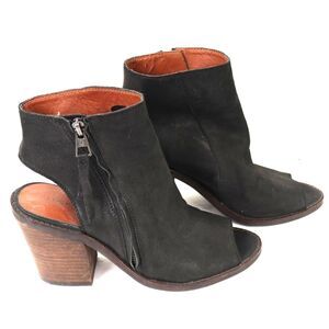 Lucky Brand Terrie Peep Toe Leather Booties size 7